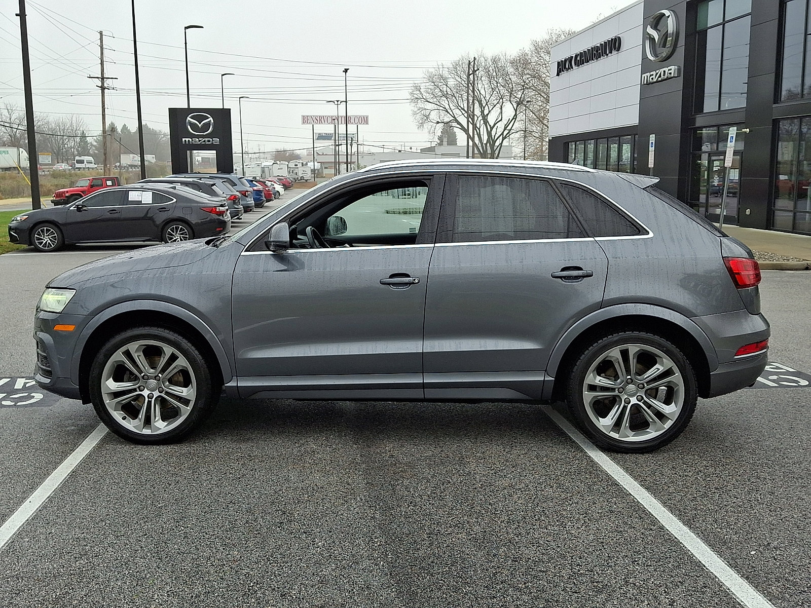 Used 2016 Audi Q3 2.0T Premium Plus w/ Technology Package image 4