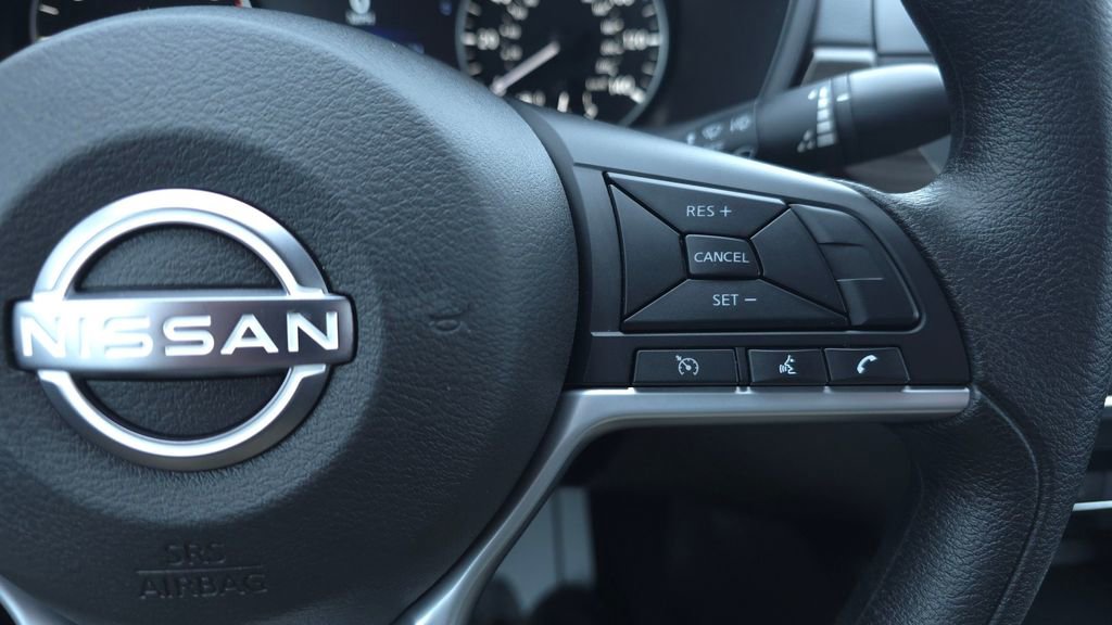 Used 2025 Nissan Altima 2.5 SV AWD/4WD image 26