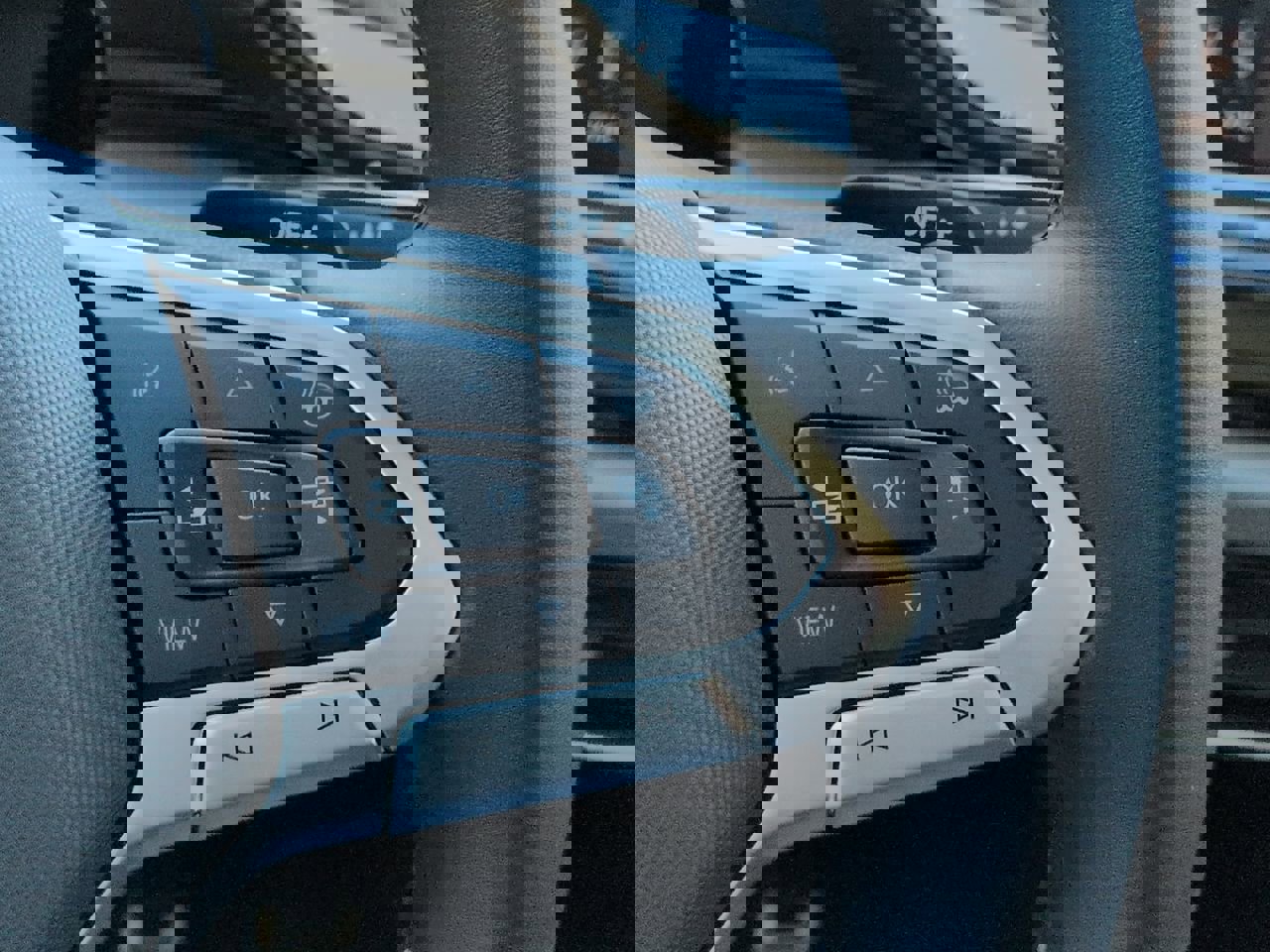 Used 2024 Volkswagen Atlas Peak Edition SE image 24