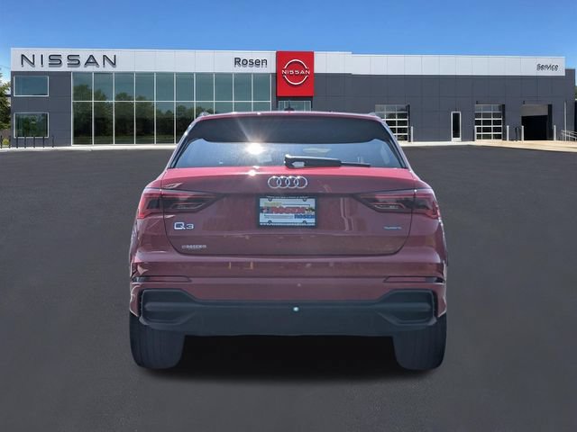 Used 2025 Audi Q3 2.0T Premium w/ Convenience Package AWD/4WD image 4