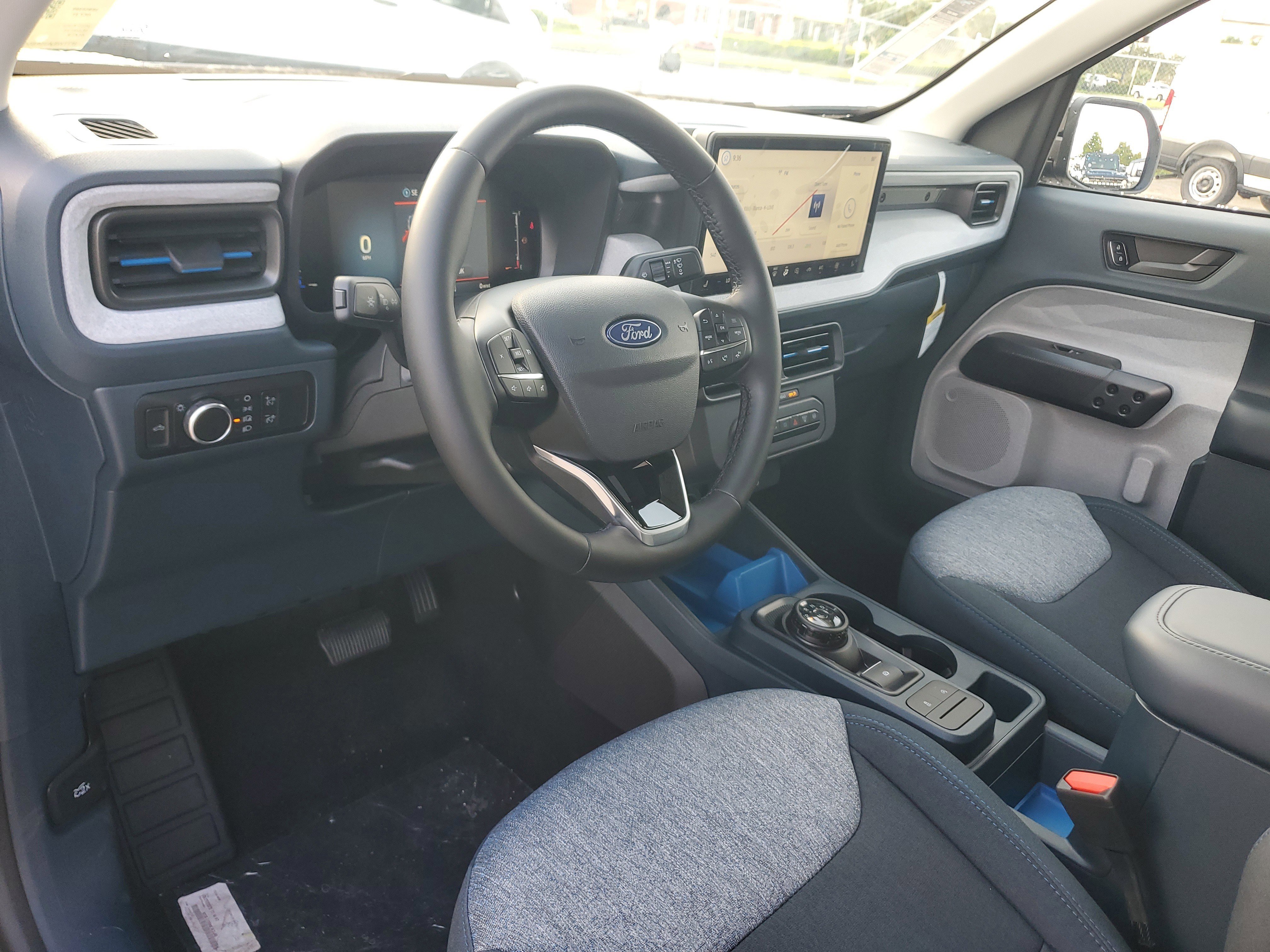 New 2025 Ford Maverick XLT w/ XLT Luxury Package image 9