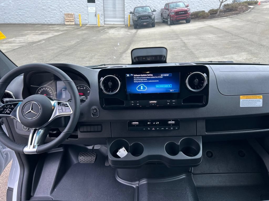 New 2026 Mercedes-Benz Sprinter 2500 image 12