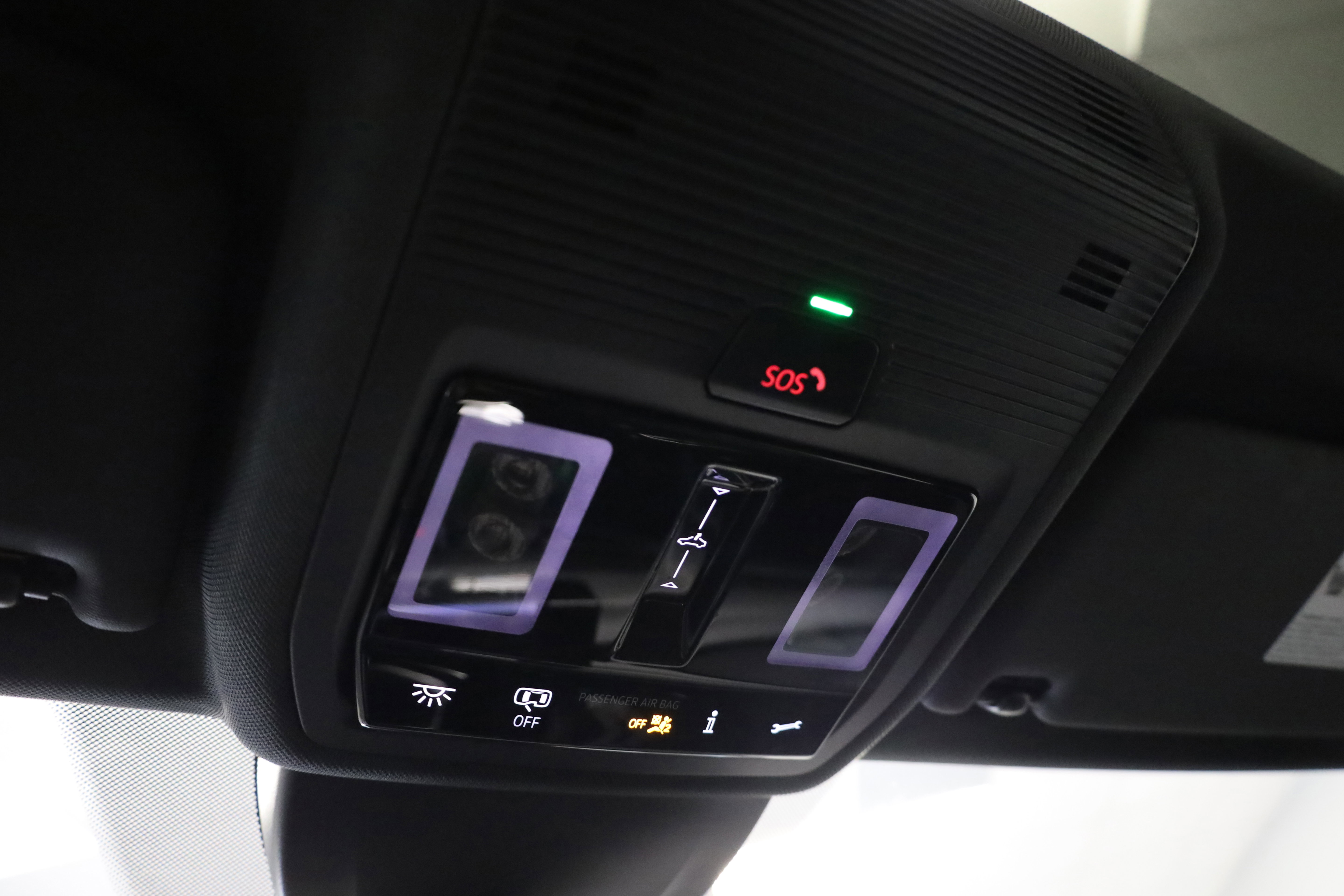 Used 2024 Volkswagen Golf R image 32