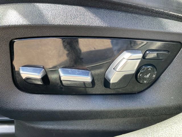 Used 2018 BMW M550i xDrive AWD/4WD image 10