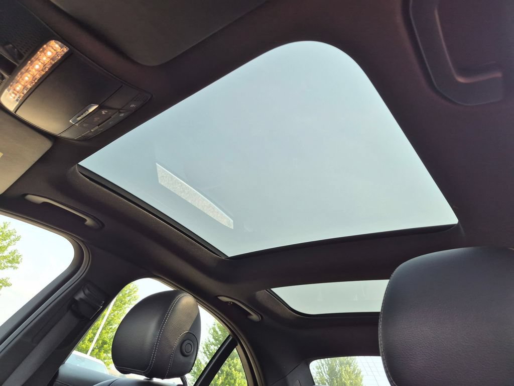 Used 2016 Mercedes-Benz C 300 4MATIC Sedan image 15