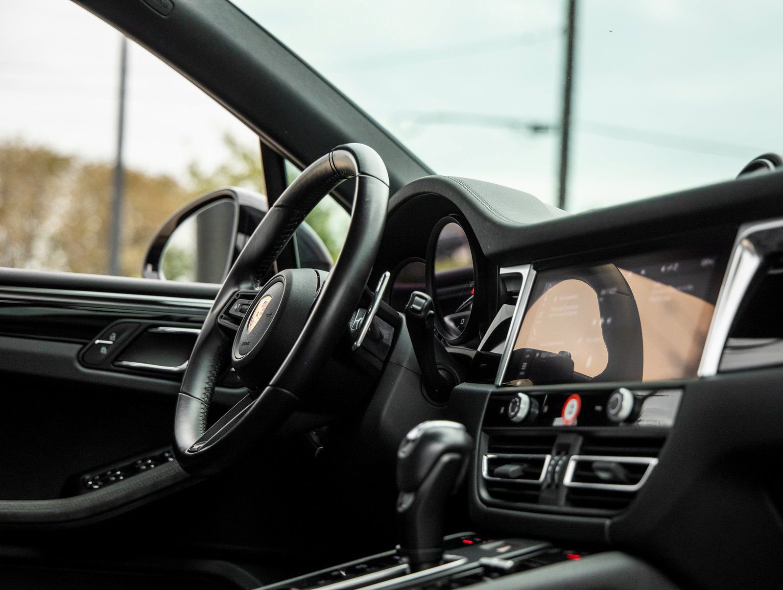 Used 2023 Porsche Macan GTS image 47