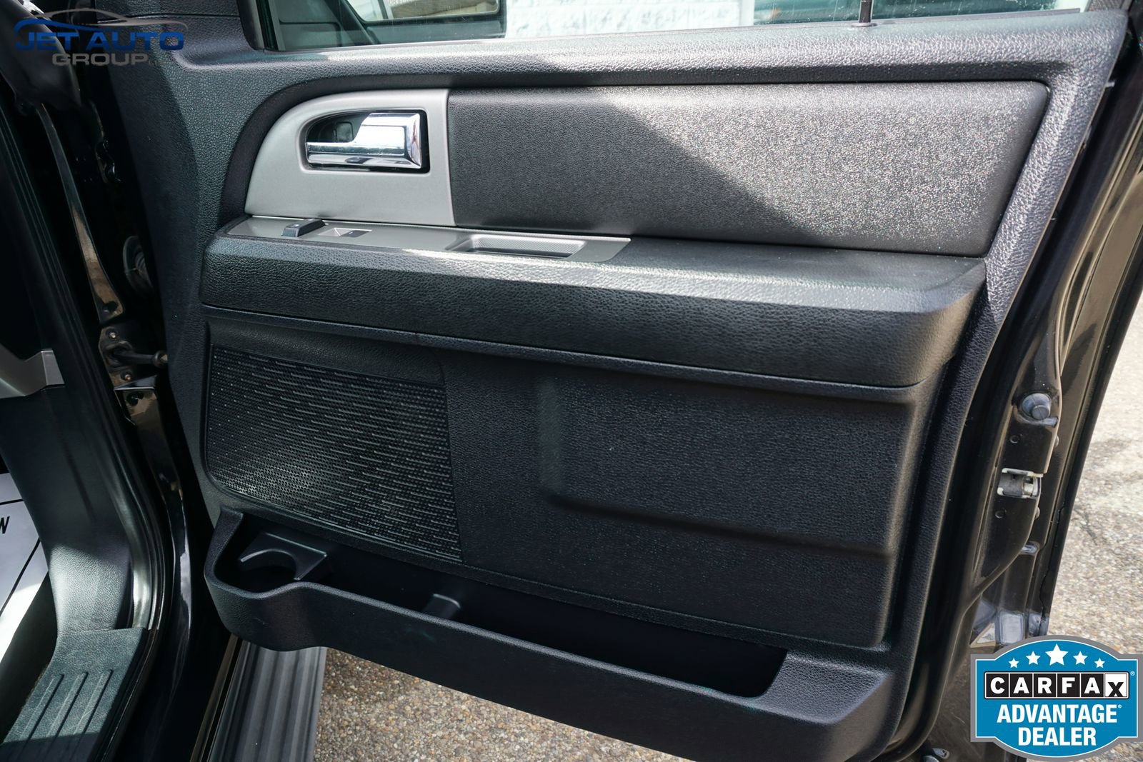 Used 2015 Ford Expedition EL XLT image 27