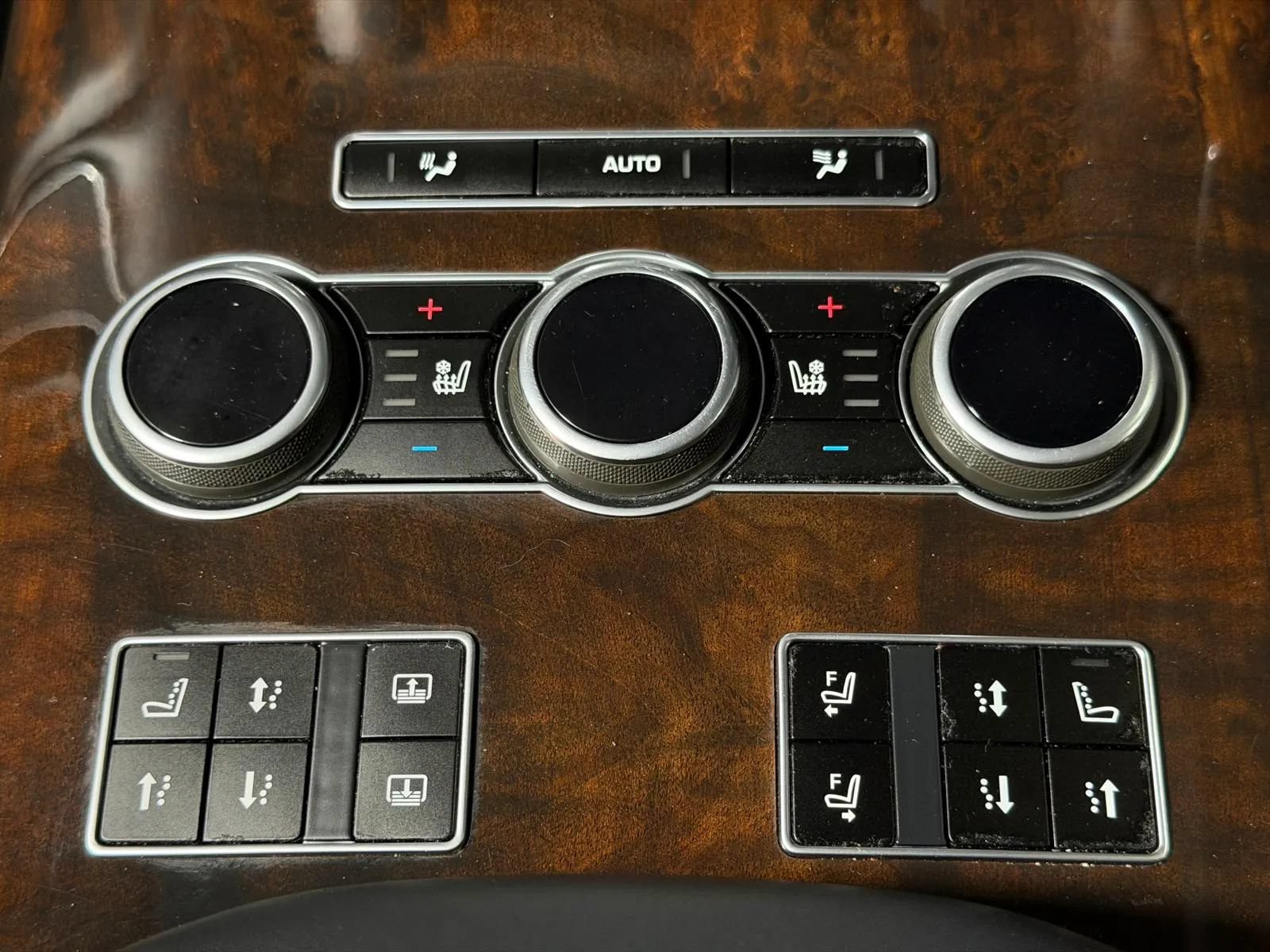 Used 2014 Land Rover Range Rover Autobiography AWD/4WD image 23