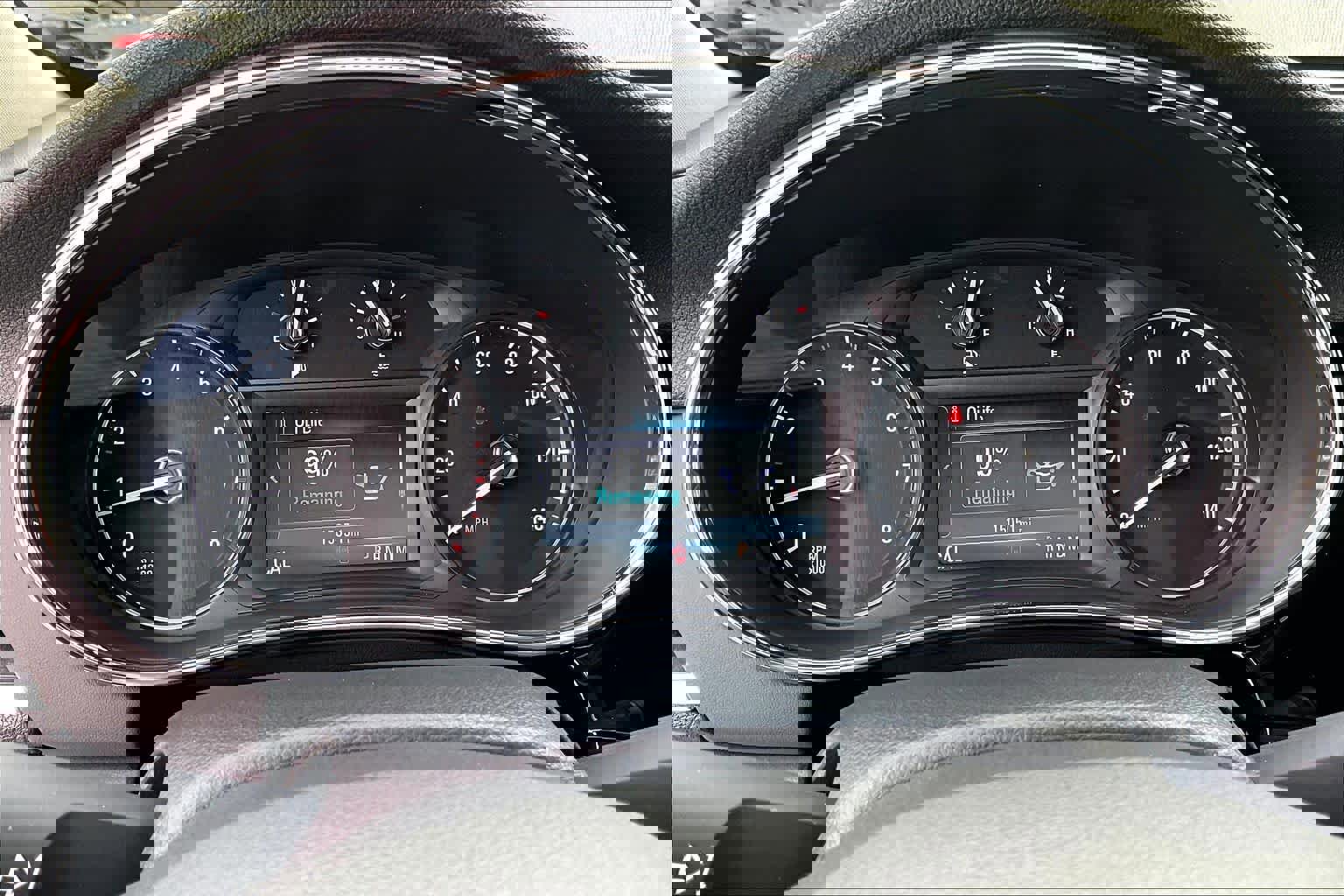 Used 2022 Buick Encore Preferred w/ Safety Package image 25