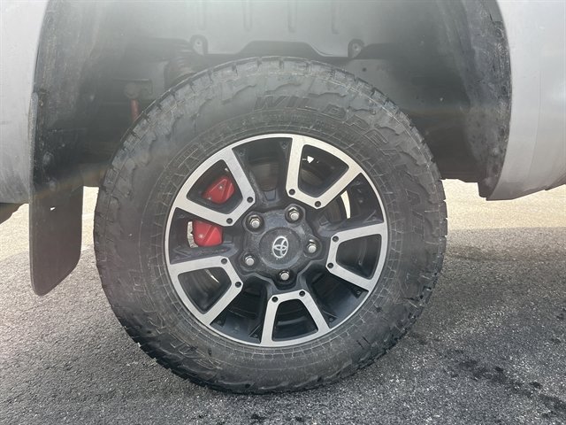 Used 2016 Toyota Tundra Limited w/ Limited Premium Package image 8