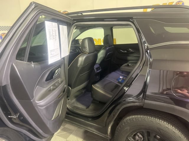 Used 2024 GMC Terrain AT4 w/ Infotainment Package II AWD/4WD image 33