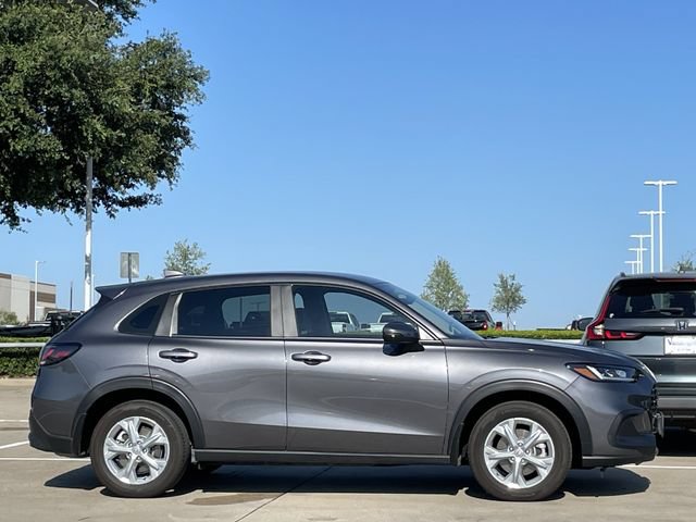 Used 2025 Honda HR-V LX image 3