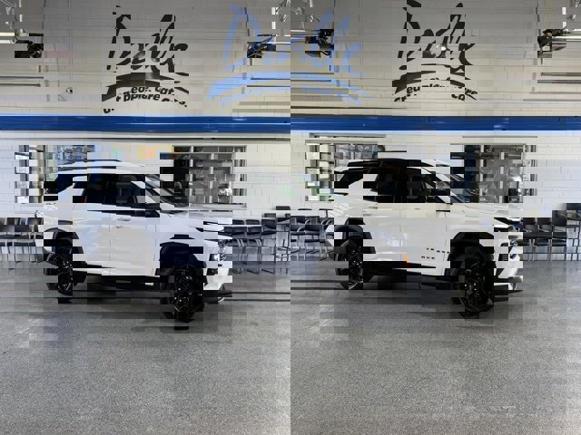 New 2026 Chevrolet Traverse LT w/ Midnight/Sport Edition