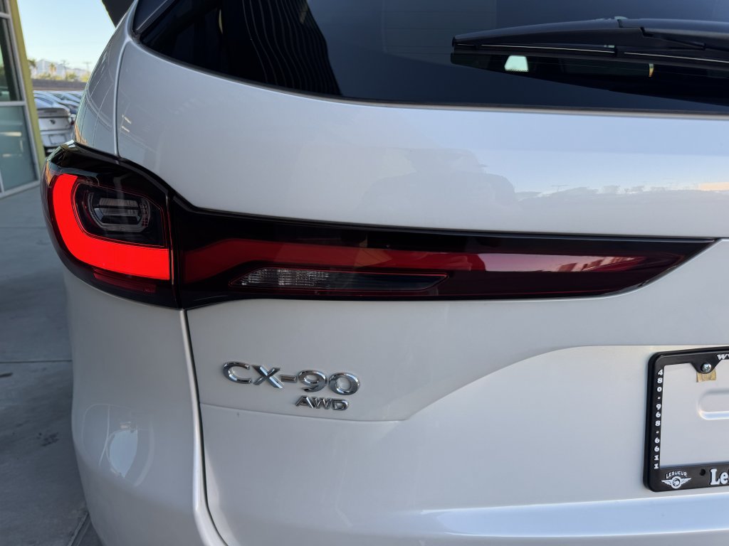 Used 2024 MAZDA CX-90 Plug-In Hybrid w/ Preferred AWD/4WD image 14