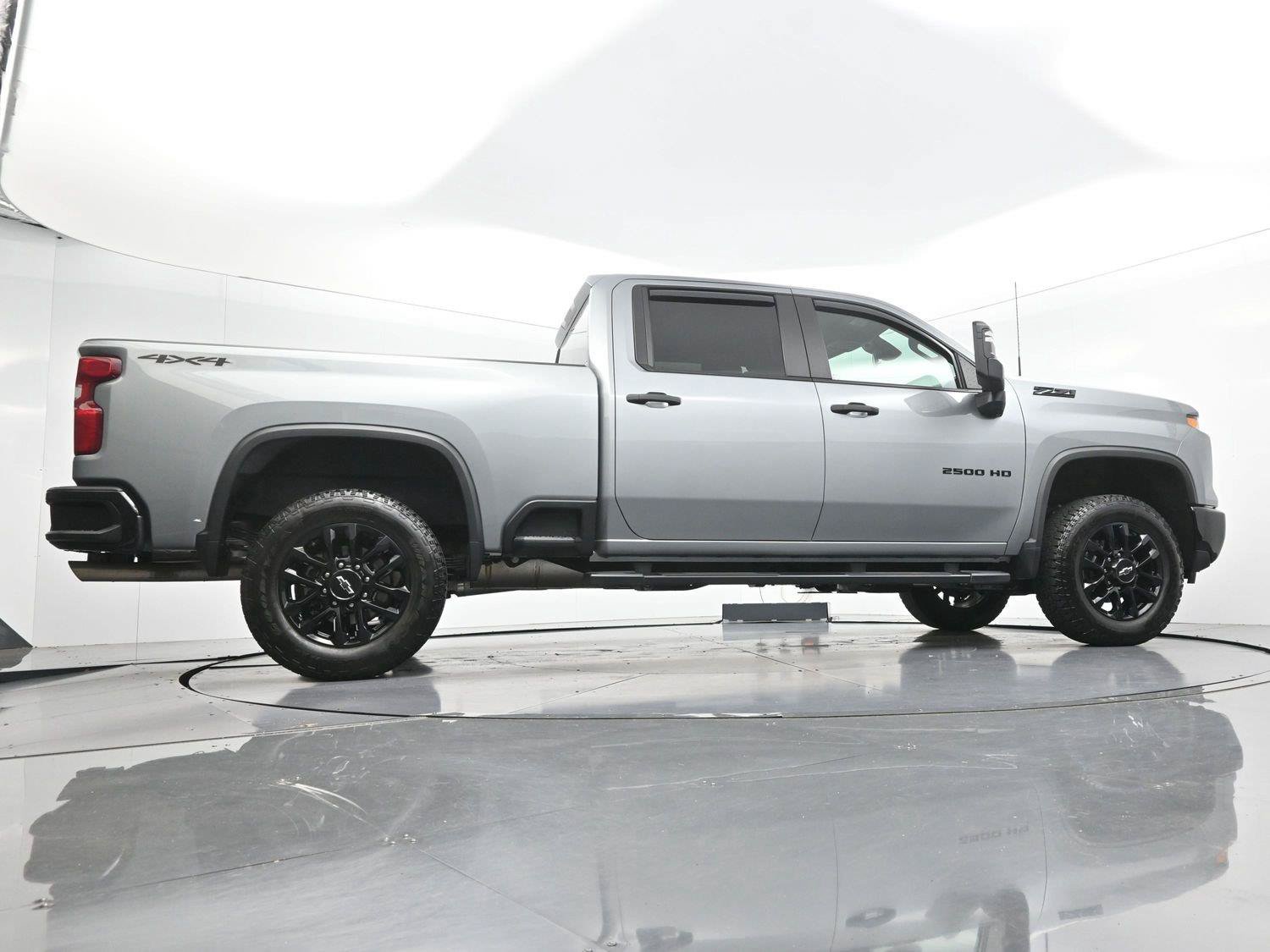 Used 2025 Chevrolet Silverado 2500 Custom w/ Custom Convenience Package AWD/4WD image 48