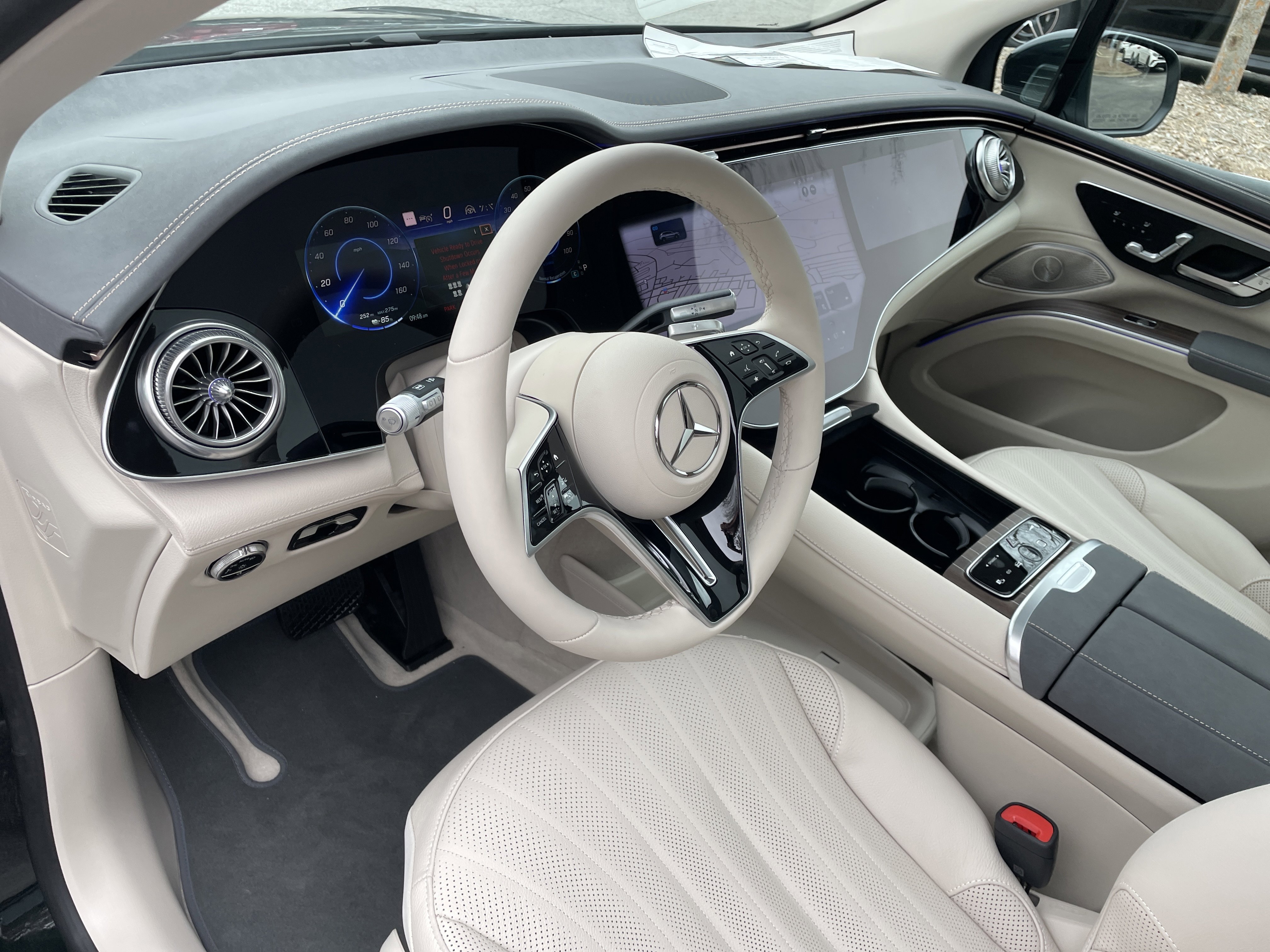 New 2026 Mercedes-Benz EQS 400 4MATIC SUV image 19