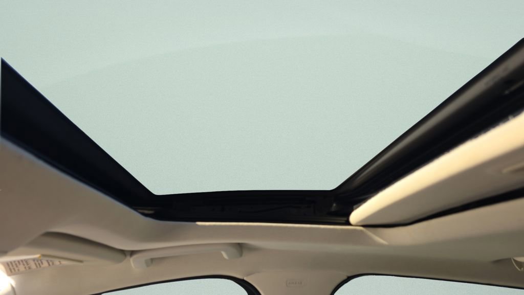 Used 2016 Ford Focus Titanium FWD image 16