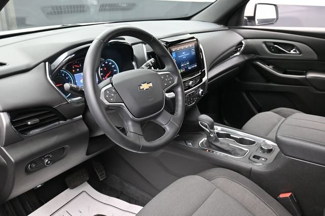 Used 2023 Chevrolet Traverse LT FWD image 14