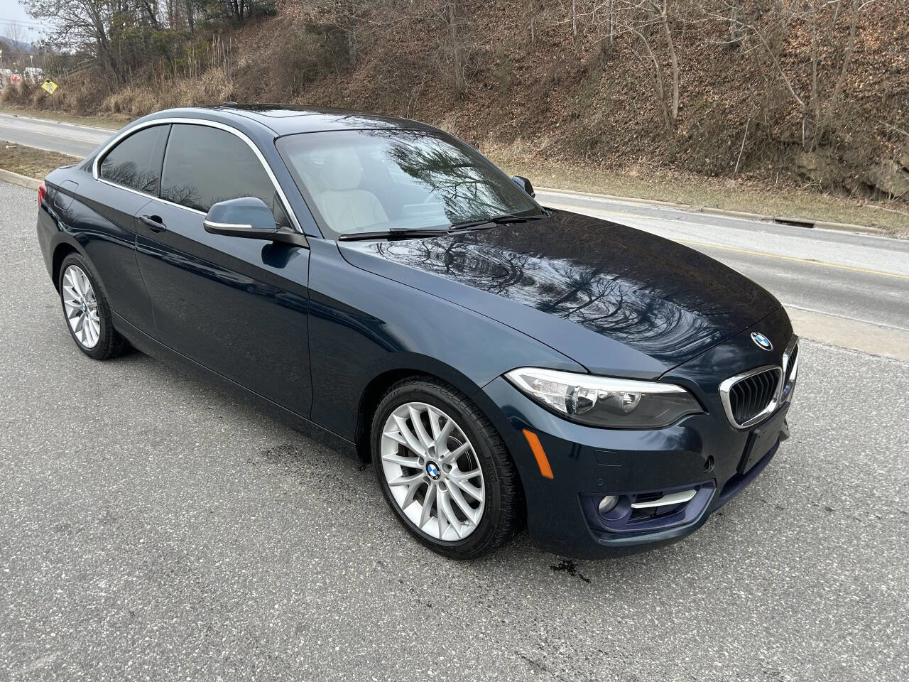 Used 2016 BMW 228i xDrive Coupe AWD/4WD image 10