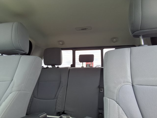 Used 2022 Toyota Tundra SR5 w/ SR5 Convenience Package RWD image 25