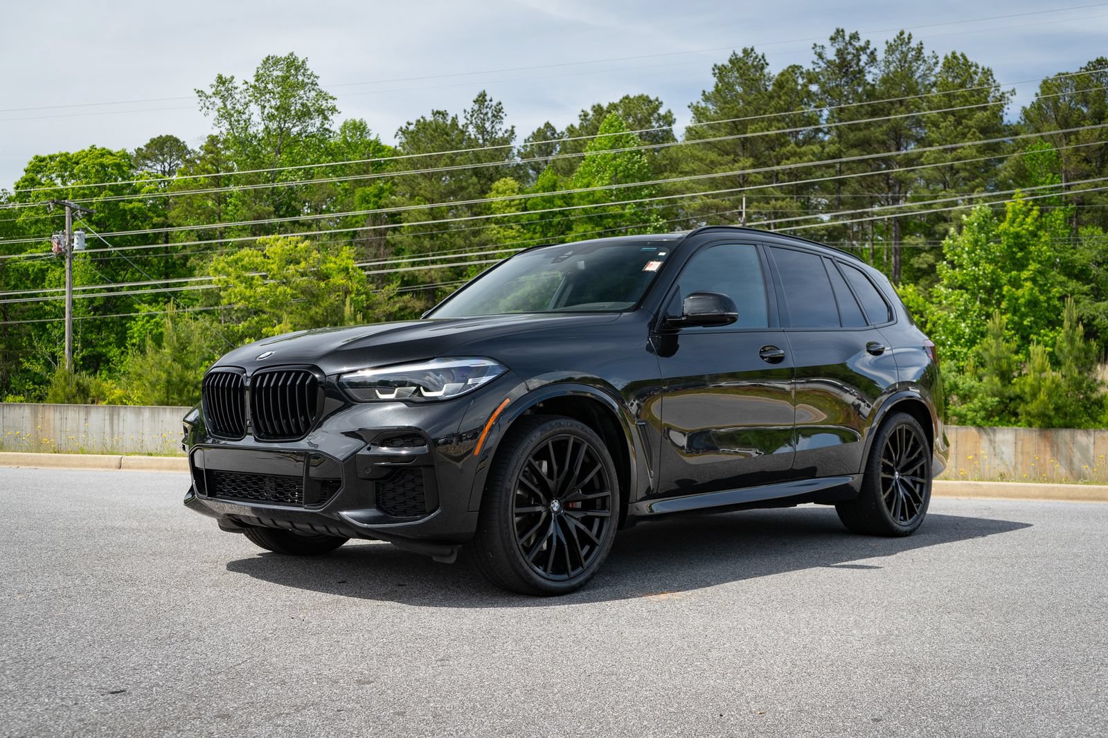 Used 2023 BMW X5 sDrive40i w/ M Sport Package RWD image 3