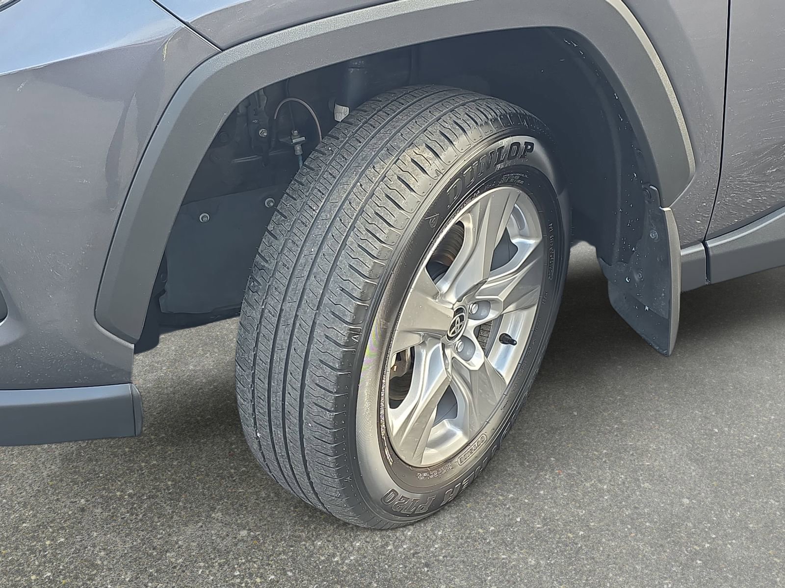 Used 2024 Toyota RAV4 XLE w/ Convenience Package image 32