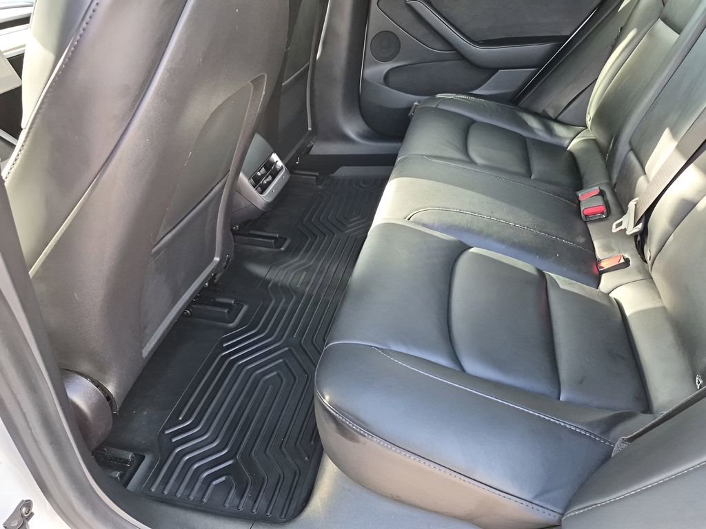 Used 2021 Tesla Model 3 Standard Range Plus image 20