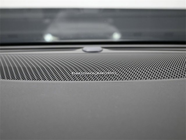 Used 2024 Volvo V60 B5 Cross Country Plus image 30