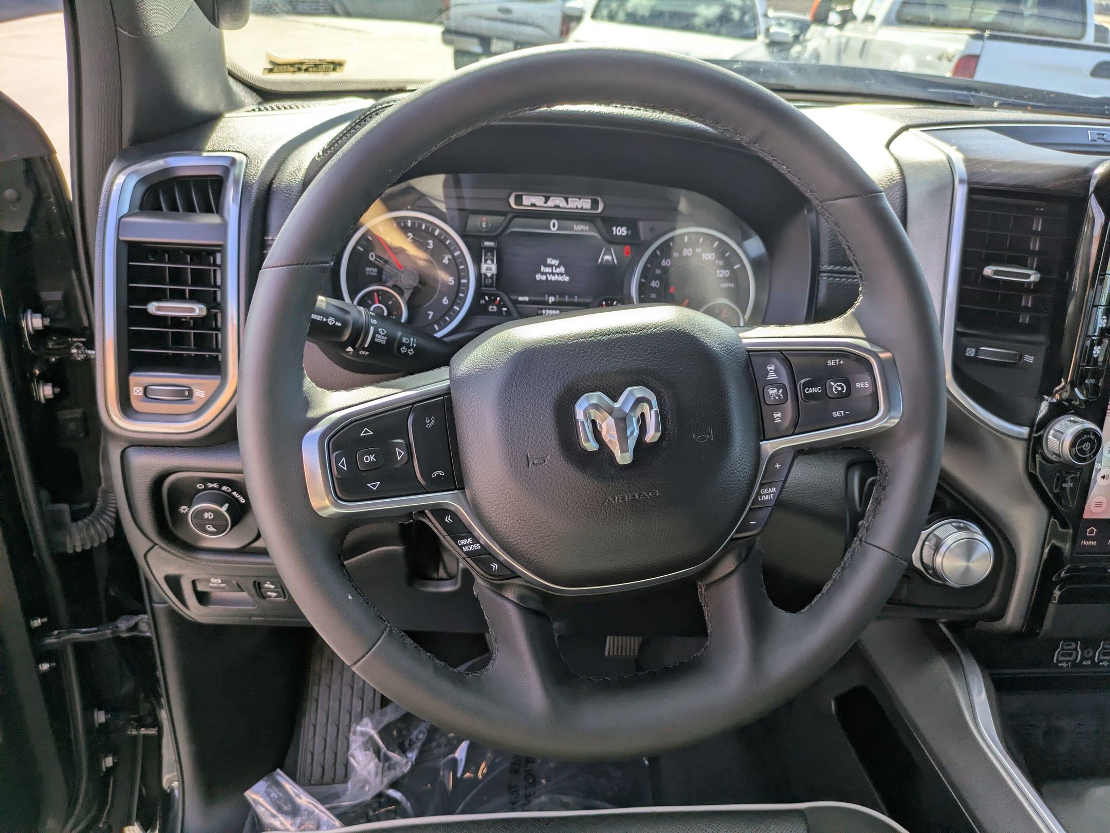 Used 2025 RAM 1500 Laramie w/ Sport Appearance Package AWD/4WD image 16