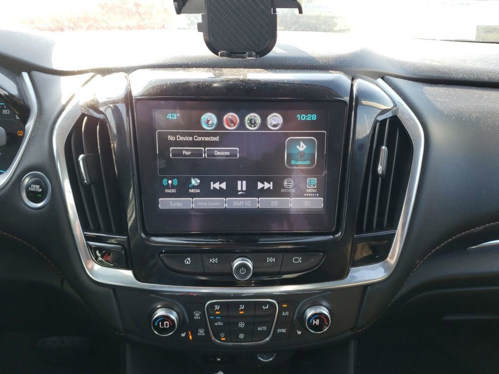 Used 2019 Chevrolet Traverse LT image 17