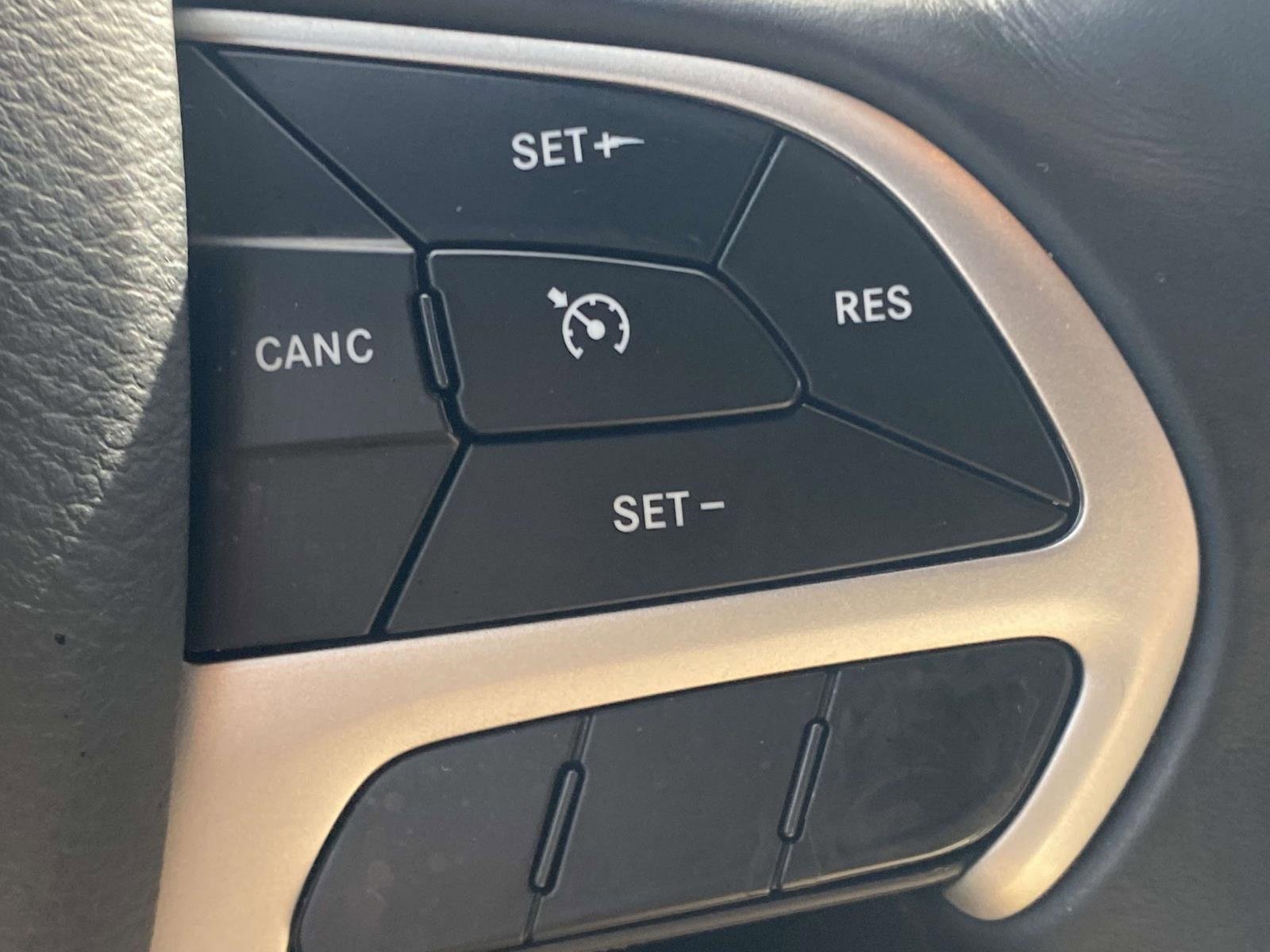 Used 2018 Dodge Charger SXT Plus image 24