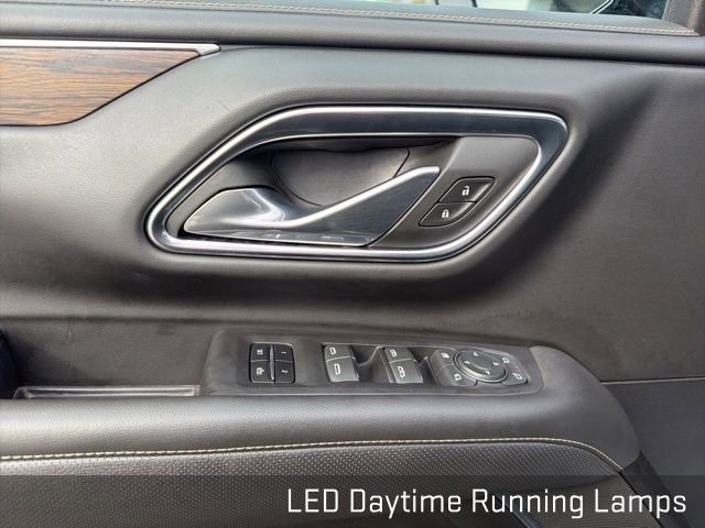 Used 2023 Chevrolet Suburban Premier image 38