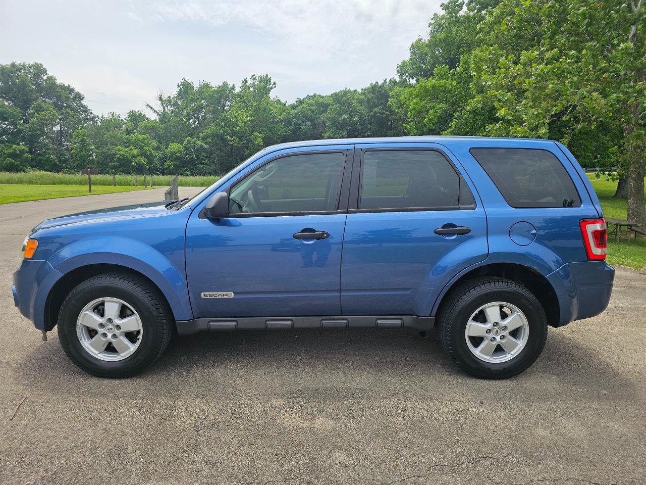 Used 2010 Ford Escape XLS FWD image 9