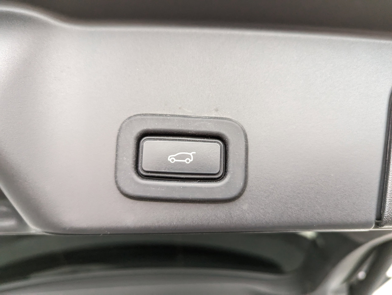 Used 2021 Land Rover Range Rover Evoque S image 45