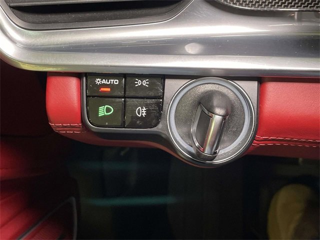 Used 2021 Porsche Panamera GTS image 39