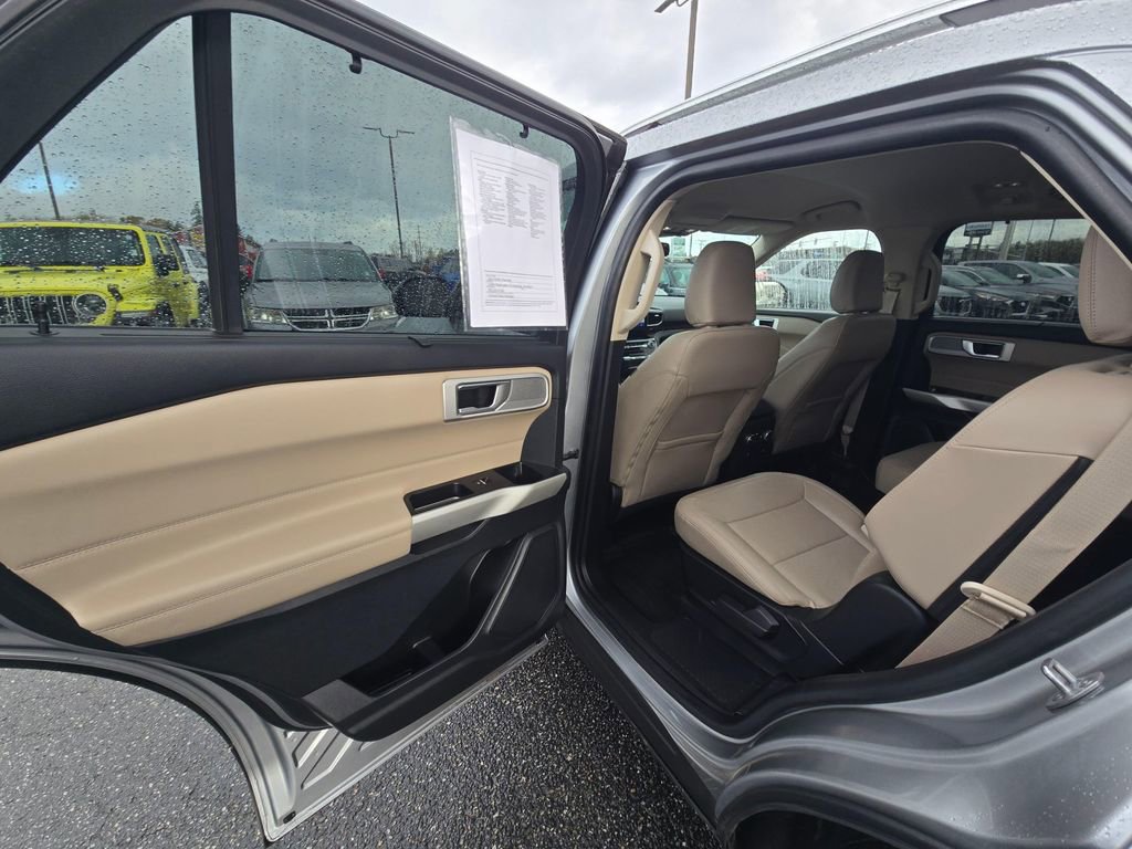 Used 2022 Ford Explorer Limited w/ Class IV Trailer Tow Package image 10