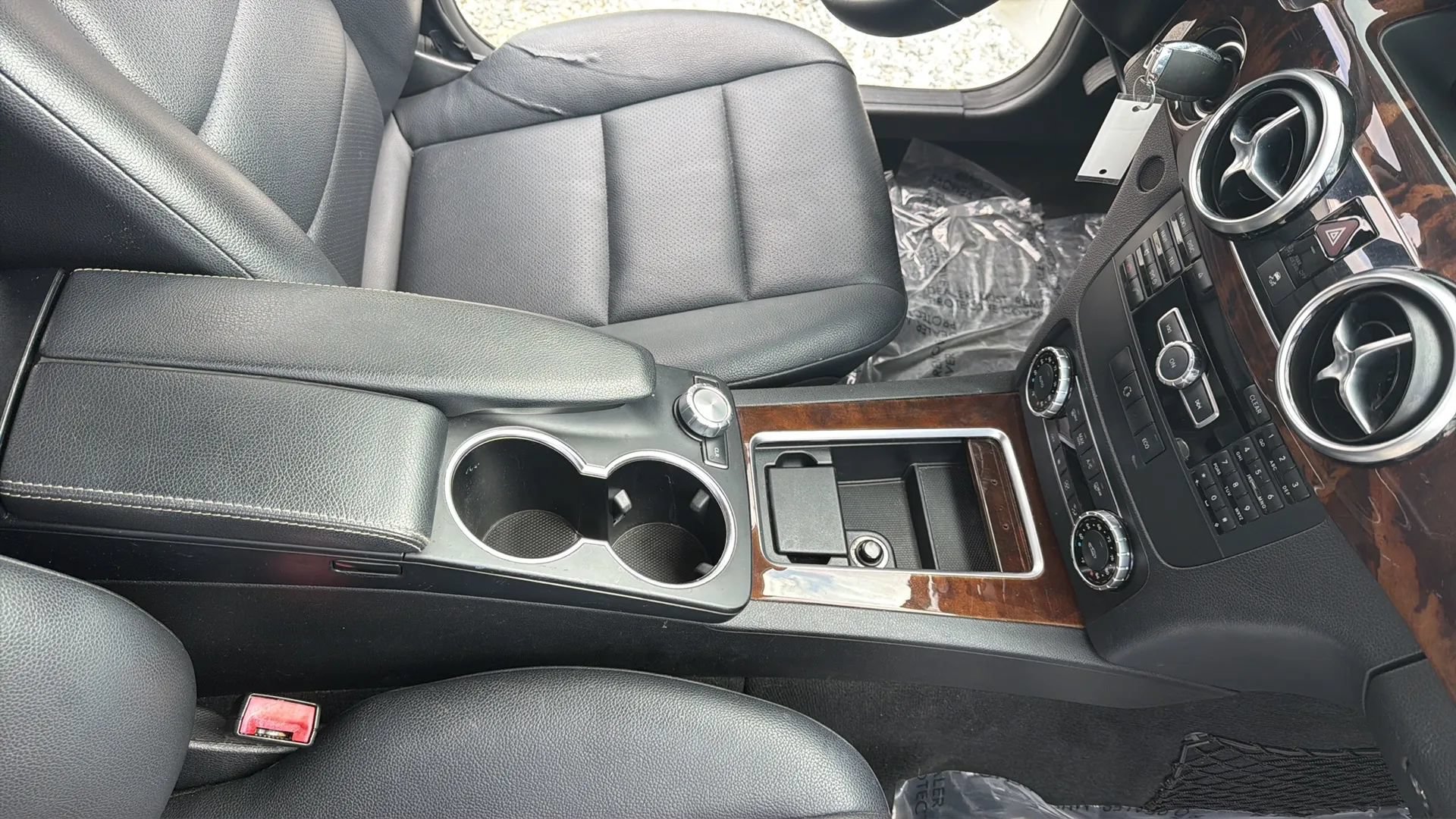 Used 2015 Mercedes-Benz GLK 350 2WD image 34