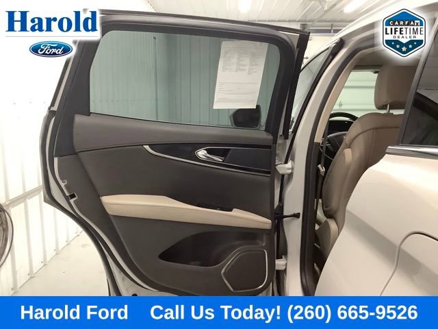 Used 2022 Lincoln Nautilus Reserve w/ Cargo Utility Package AWD/4WD image 13