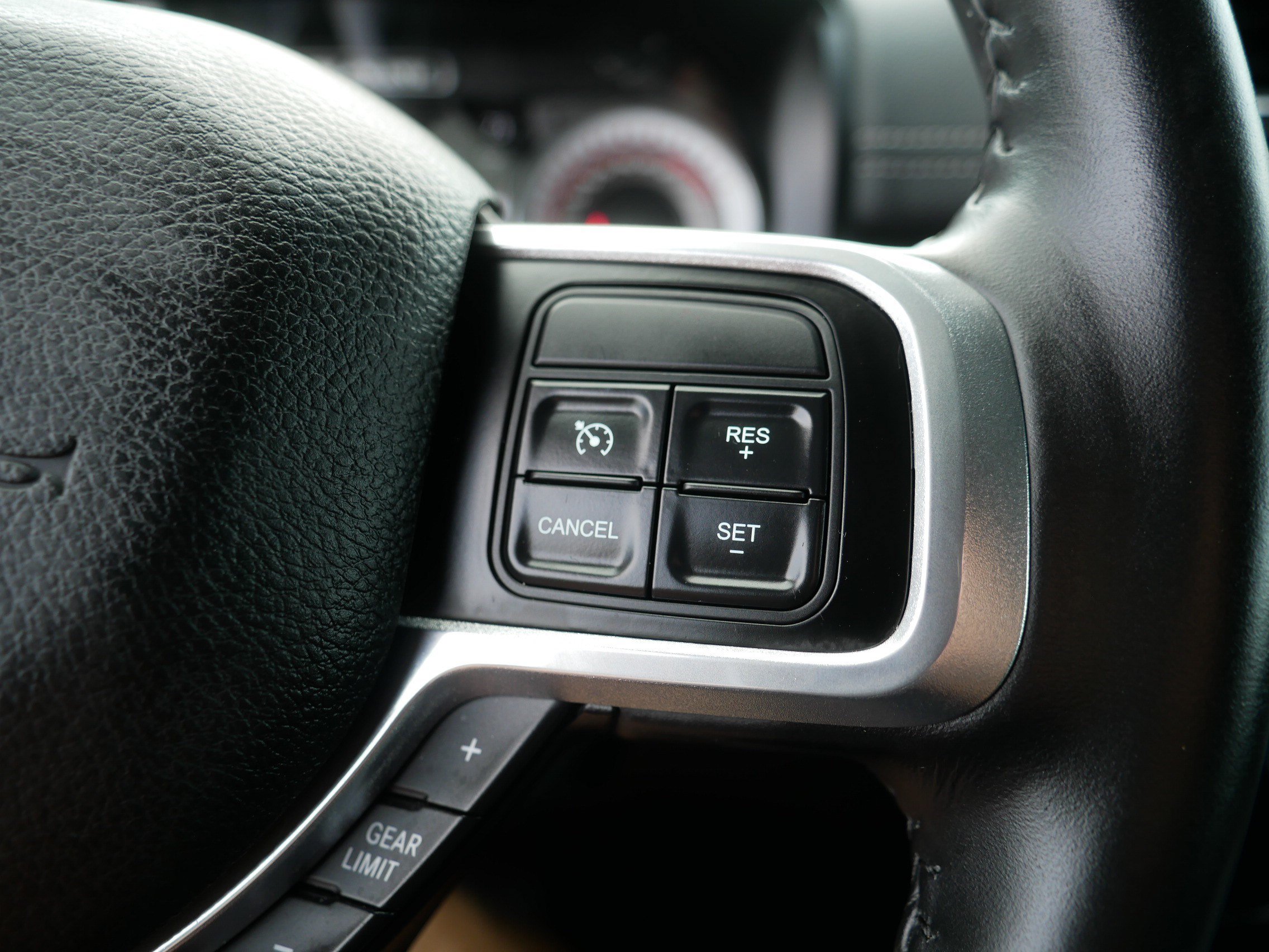 Used 2021 RAM 2500 Laramie w/ Night Edition AWD/4WD image 29