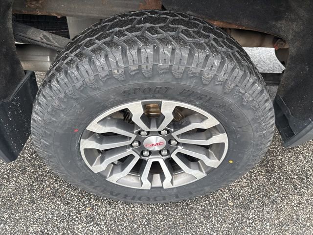 Certified 2019 GMC Sierra 1500 AT4 w/ AT4 Premium Package image 9