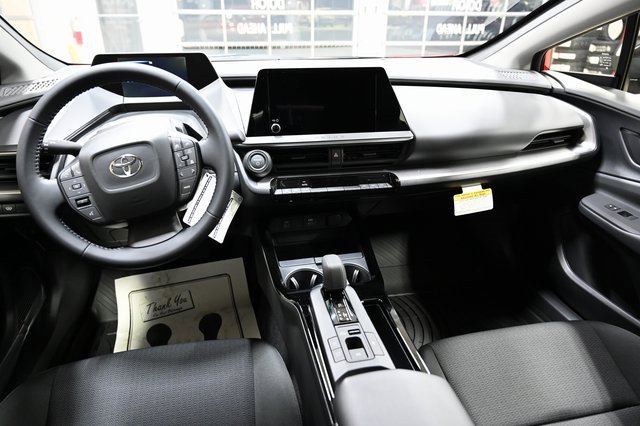 New 2026 Toyota Prius LE image 12