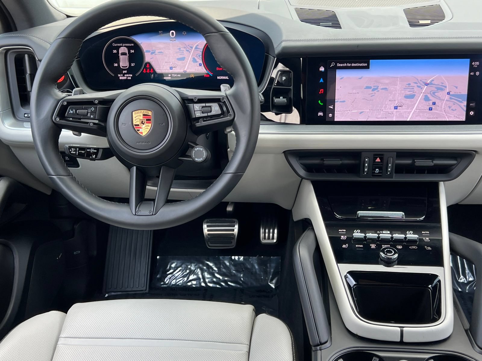 New 2025 Porsche Cayenne S image 10