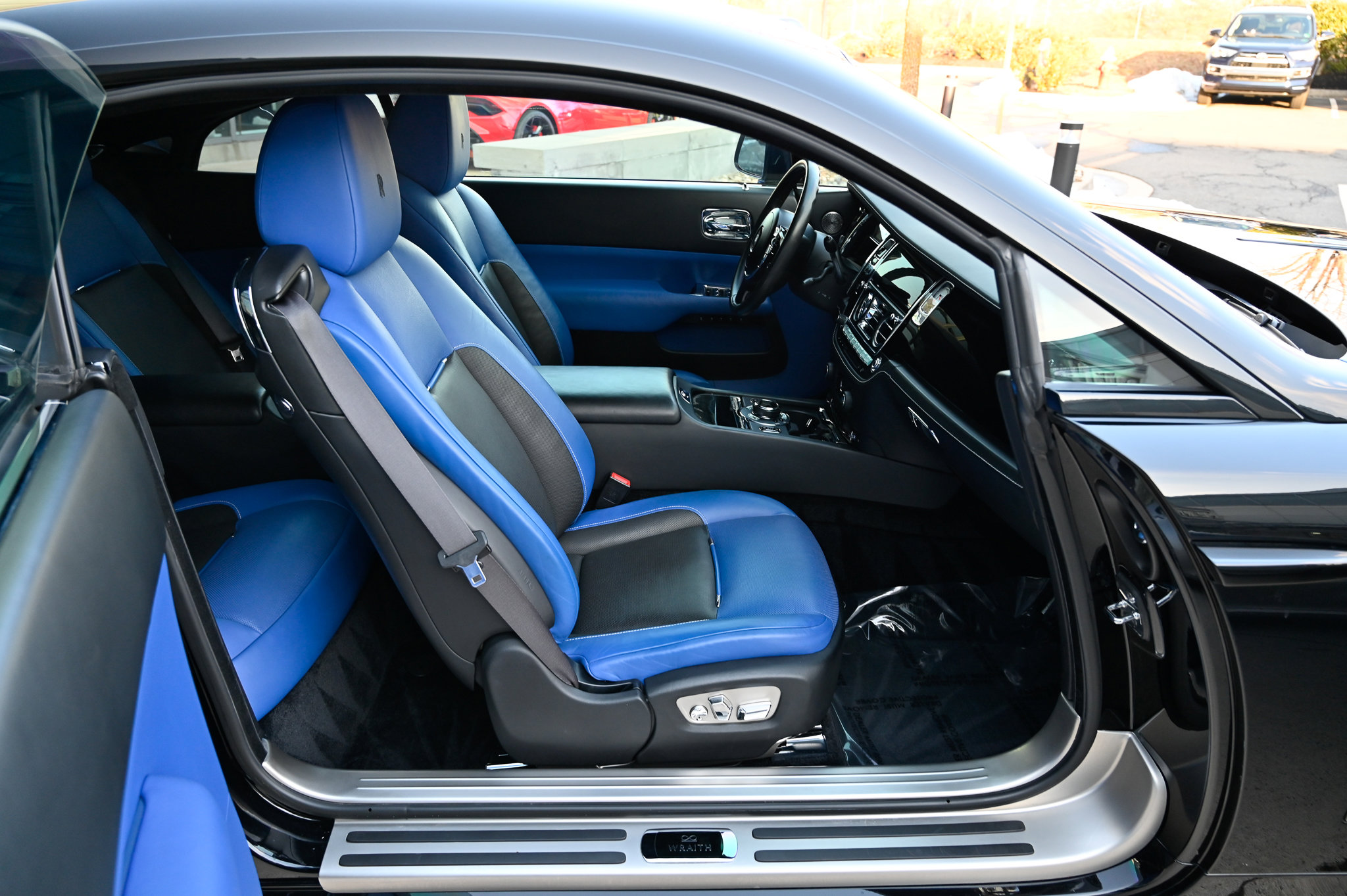 Used 2017 Rolls-Royce Wraith image 36