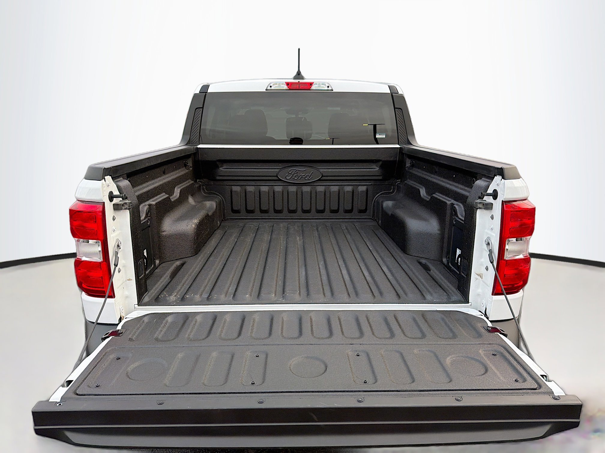 Used 2025 Ford Maverick XL w/ Equipment Group 102A AWD/4WD image 7