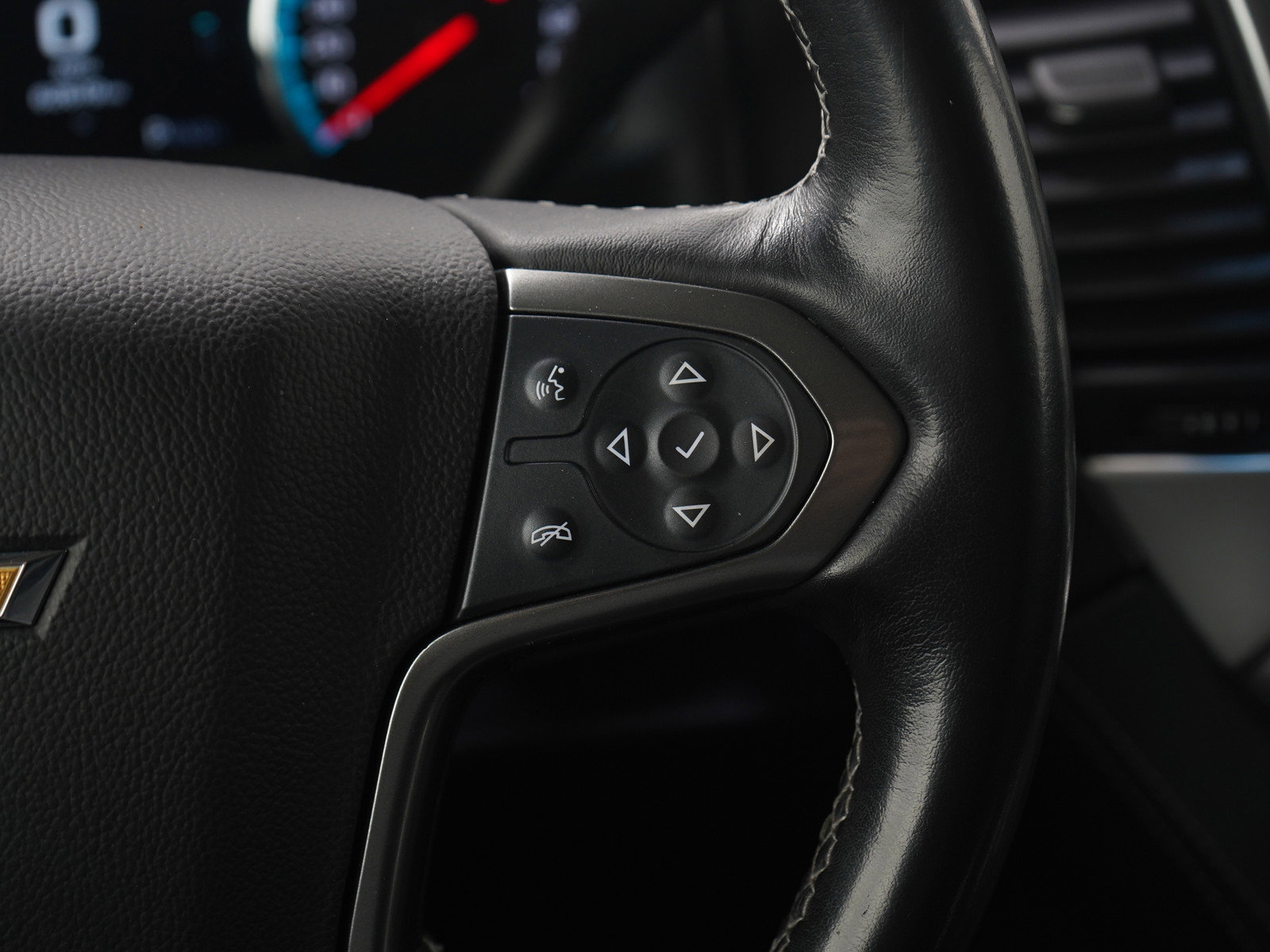 Used 2020 Chevrolet Tahoe Premier w/ Max Trailering Package image 28