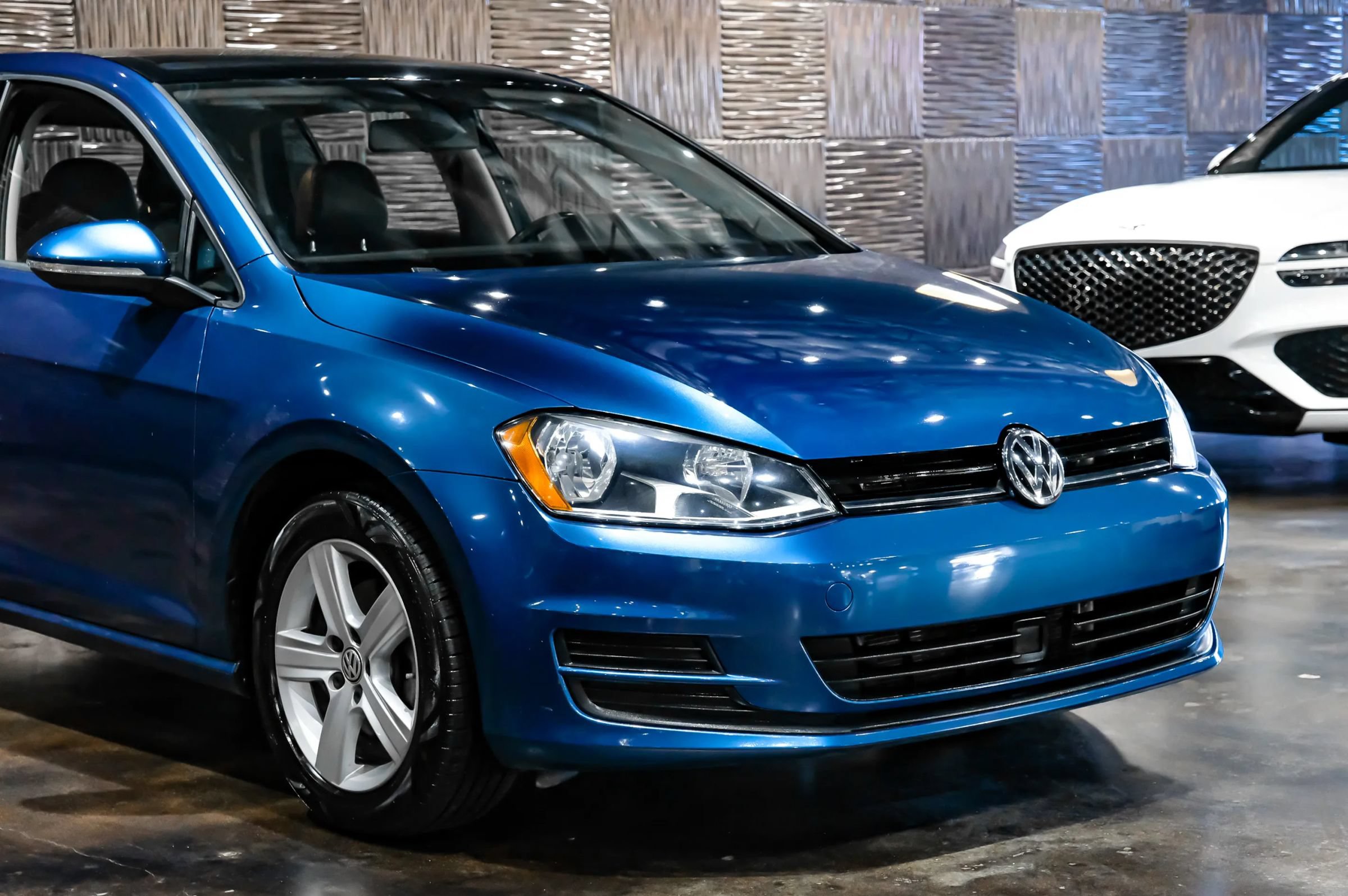 Used 2017 Volkswagen Golf Wolfsburg Edition FWD image 7