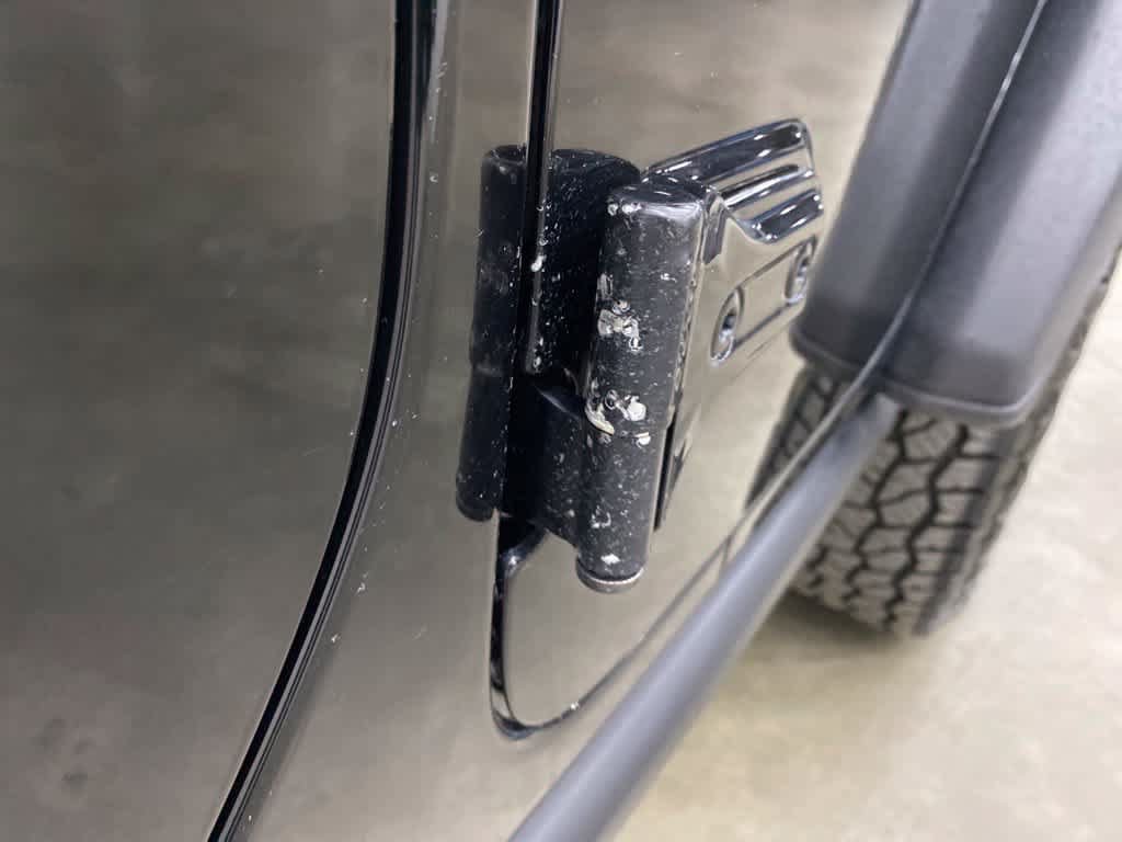 Used 2025 Jeep Wrangler Unlimited Rubicon AWD/4WD image 34