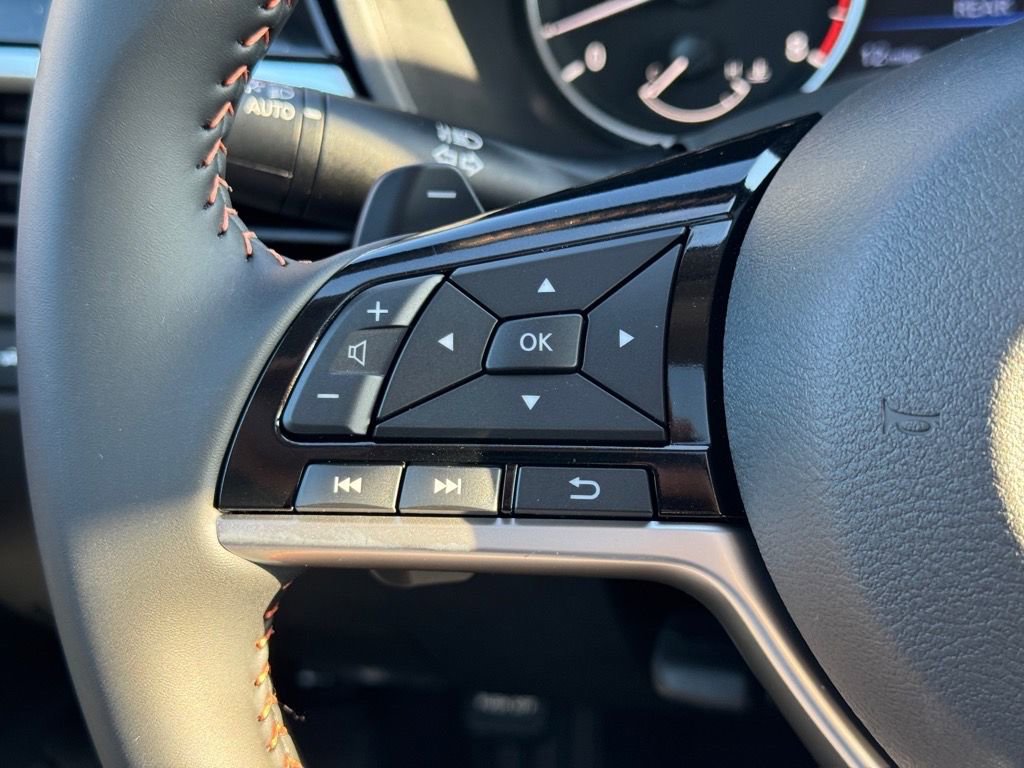 New 2025 Nissan Altima 2.5 SR w/ SR Premium Package image 17