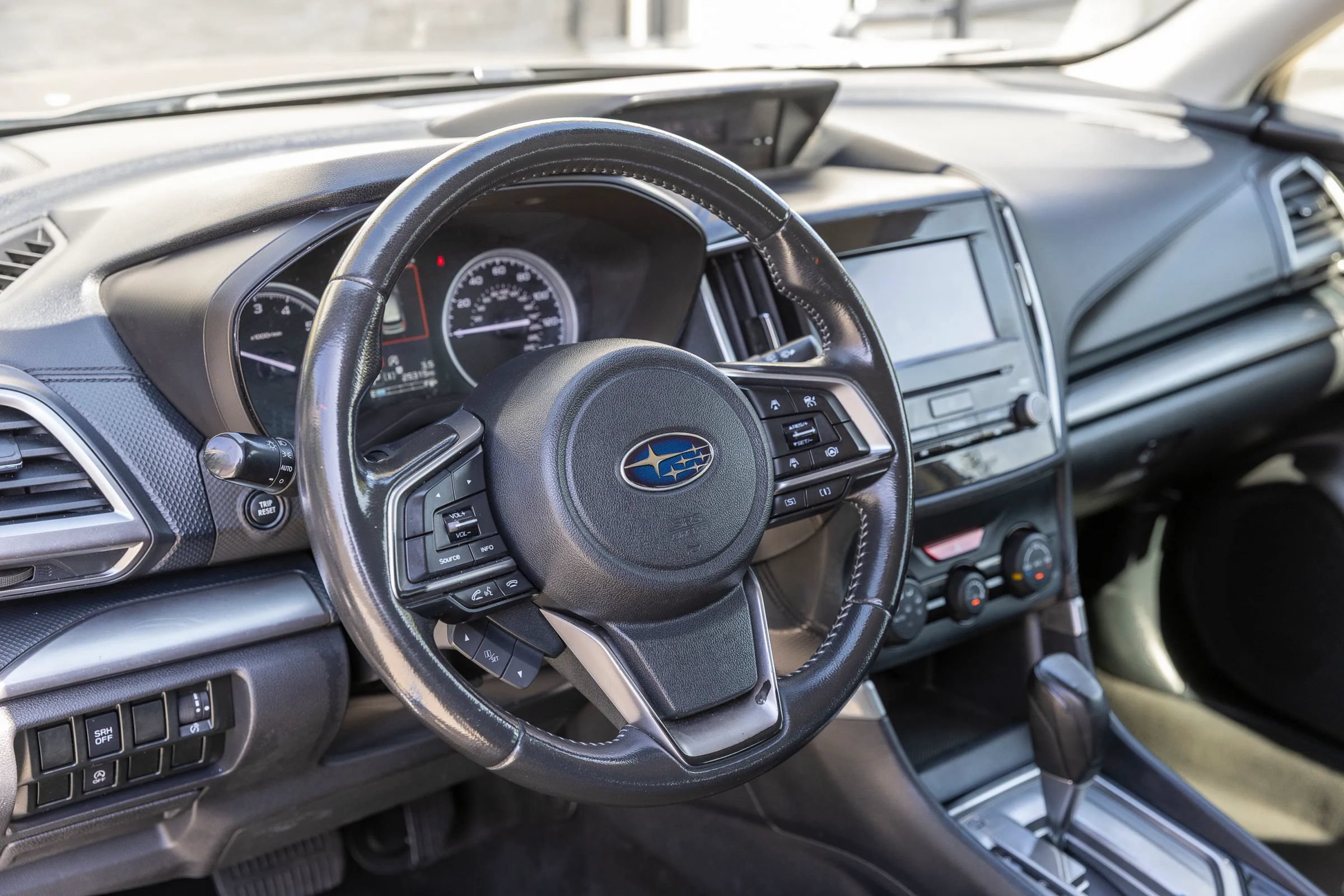 Used 2023 Subaru Forester Premium AWD/4WD image 20