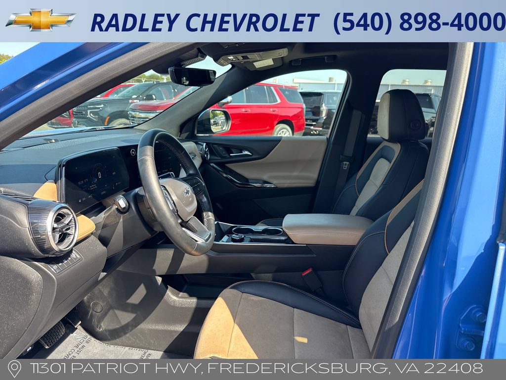 Used 2025 Chevrolet Equinox ACTIV w/ Safety and Technology Package AWD/4WD image 3